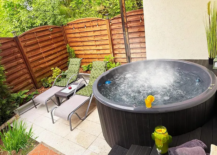 Kamien Nad Jeziorem Z Jacuzzi